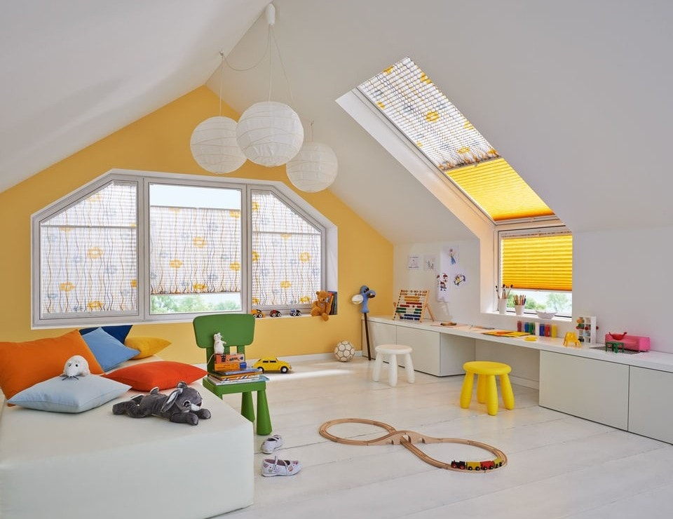 Плиссе на мансардные окна