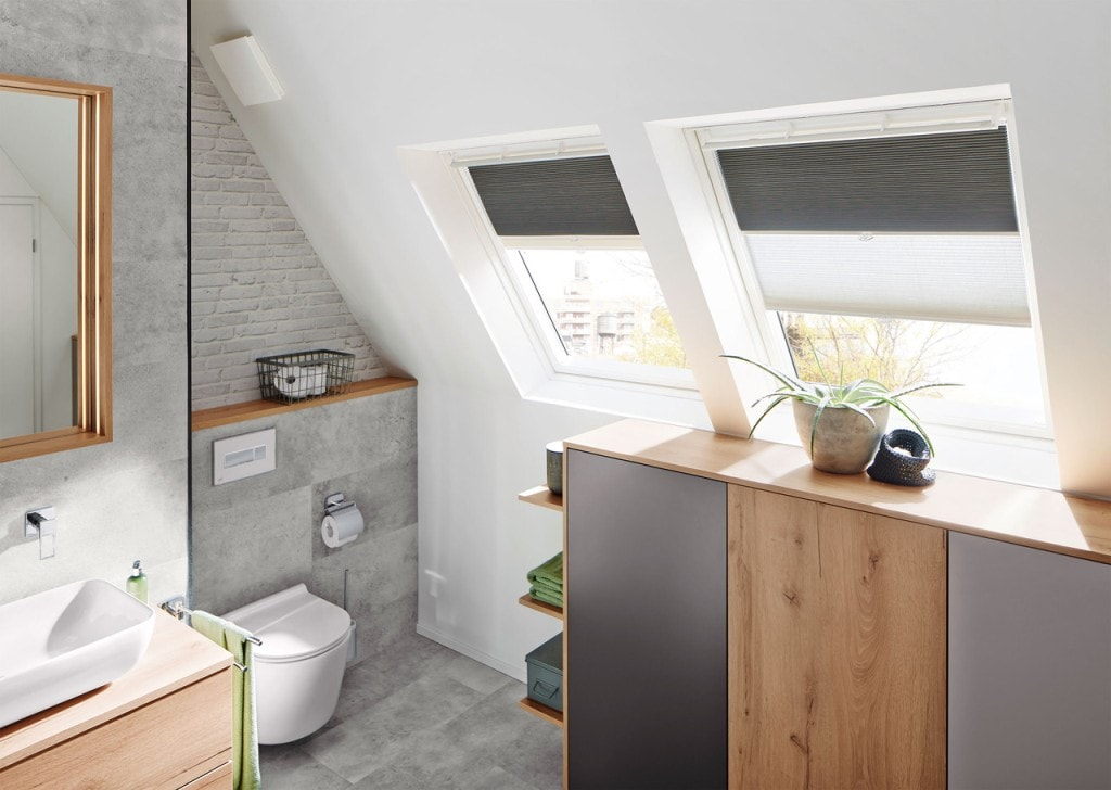 Плиссе на мансардные окна