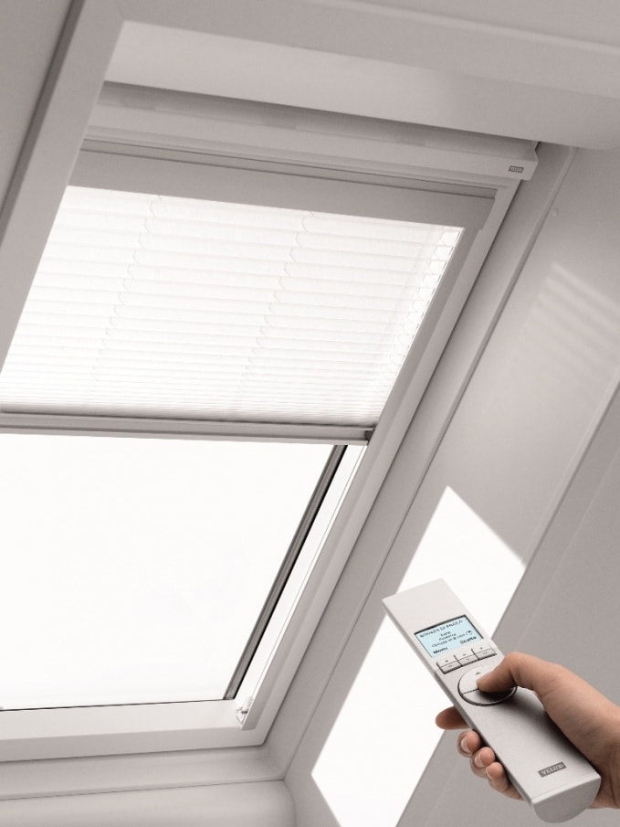 Плиссе на мансардные окна